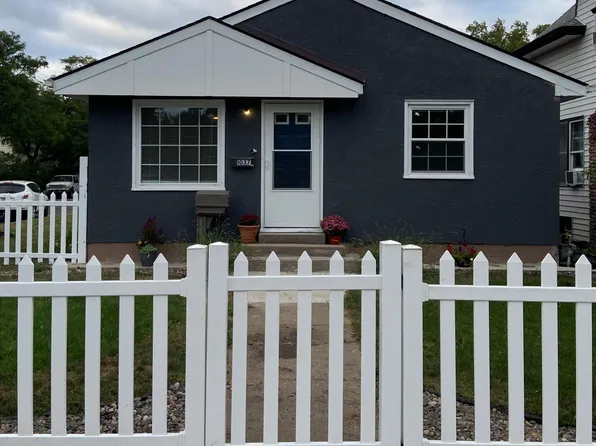1037 Seminary Ave, Saint Paul, MN 55104