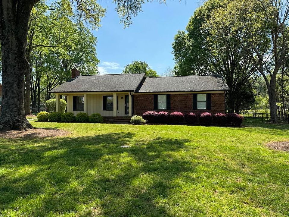 1st image of 1616 Oak Trail Ln