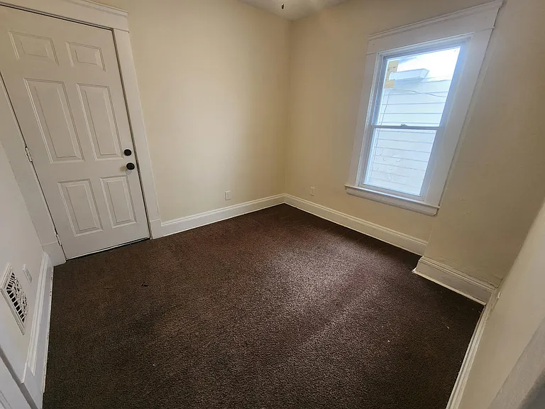 9013 Kempton Ave — Photo 16