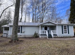 1028 Kennedy Rd, Jamestown, TN 38556