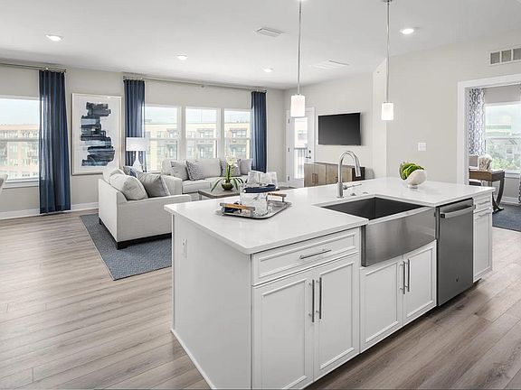 Model Stratton living area overview (courtesy of NVHomes)