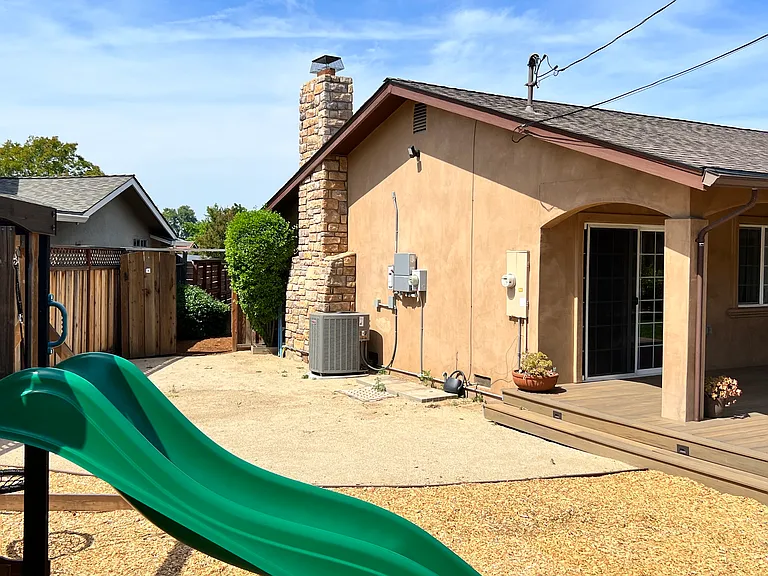 5072 Hawley Ct — Photo 20