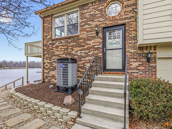 3rd image of 1849 Crystal Bay East Dr