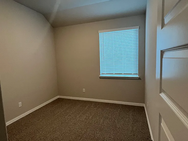 1107 Mesa St — Photo 11