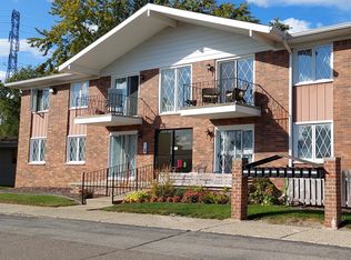 54657 Shelby Rd, Shelby Township, MI 48316