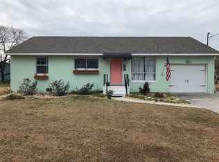 631 Main St, Swansboro, NC 28584