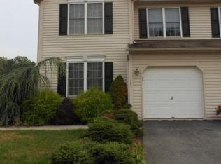 121 Bainbridge Cir, Sinking Spring, PA 19608