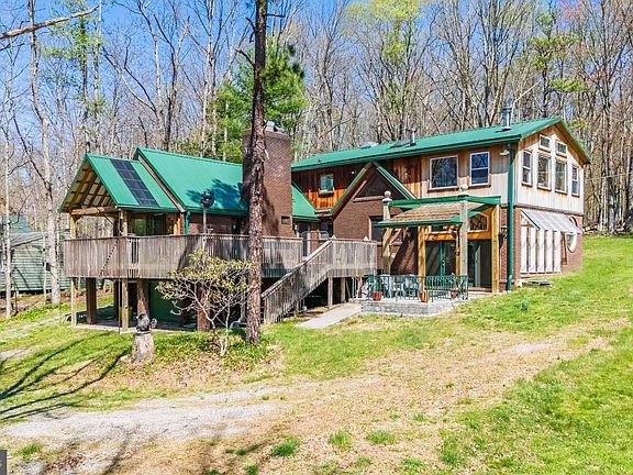 3rd image of 827 Penn Point Rd
