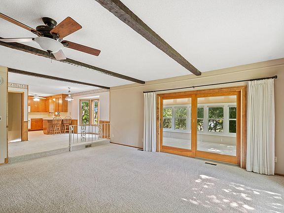 4th image of 15563 S Ridgemont Ave SE