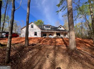 214 Signing Tree Trl, Clarkesville, GA 30523