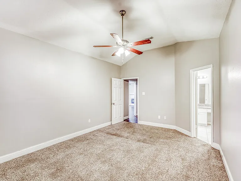 15303 Goodman St — Photo 10