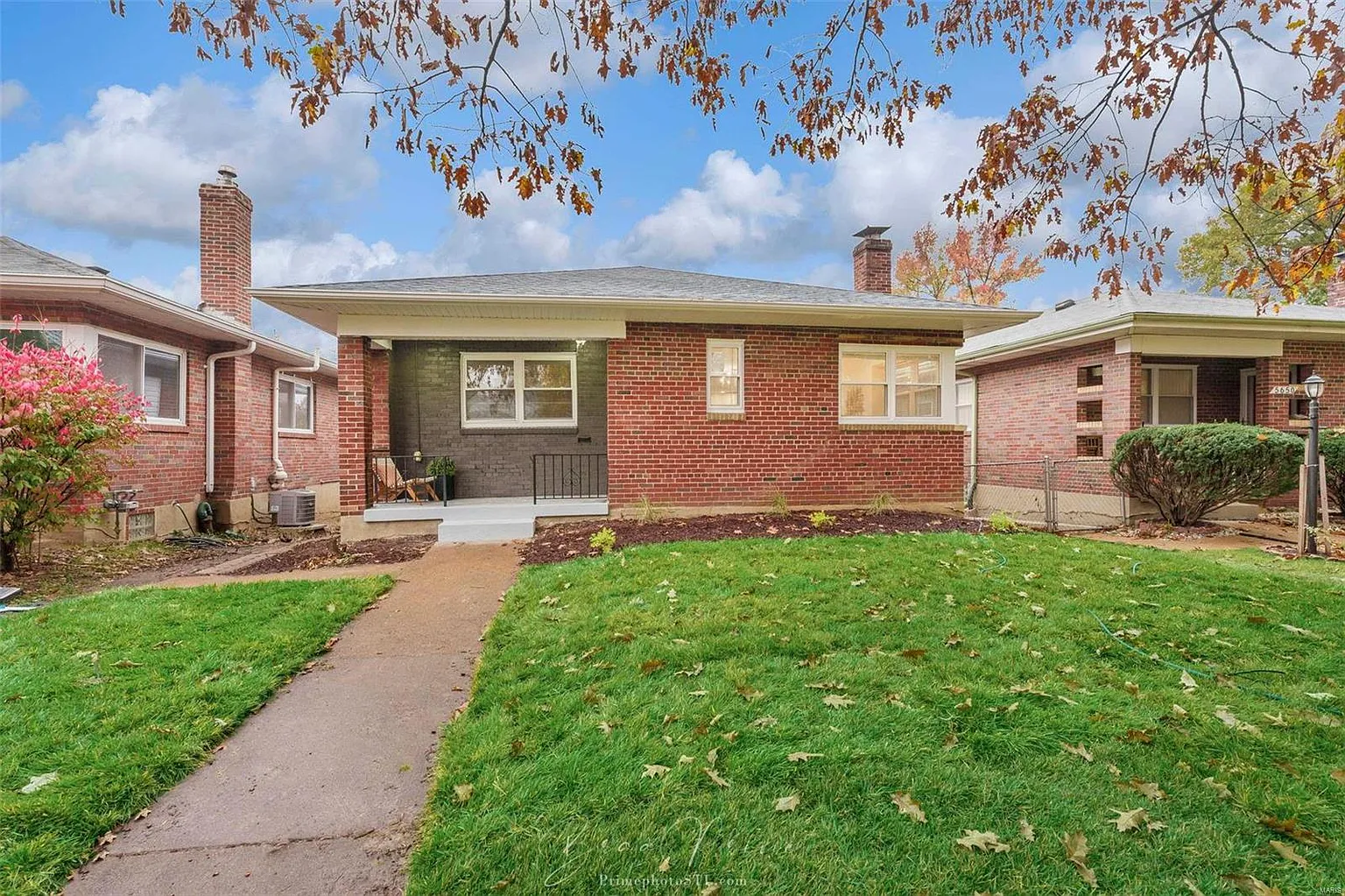 5646 Winona Ave photo 1