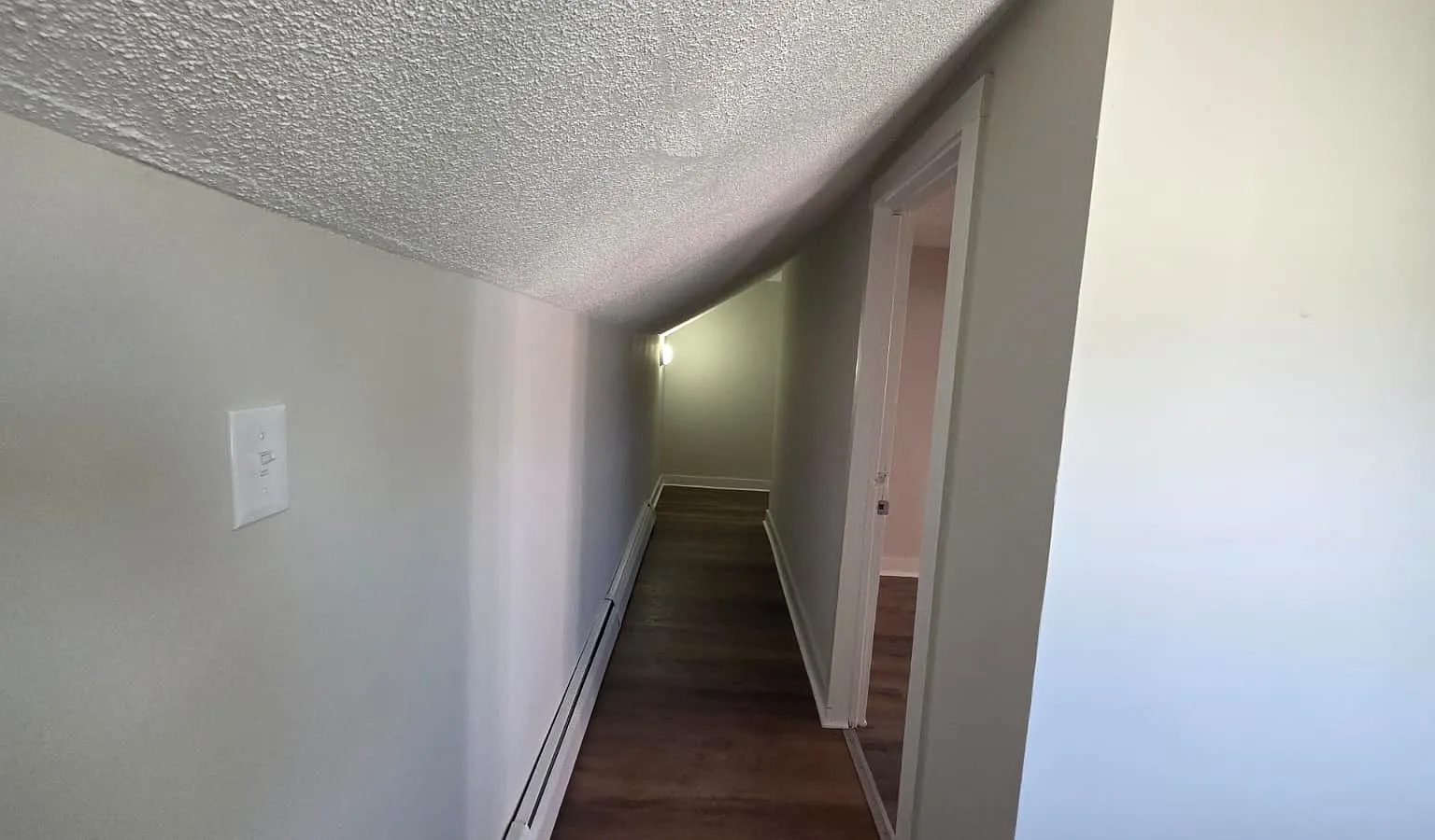 4 bed, 1878 sqft, $2,350 — Photo 4