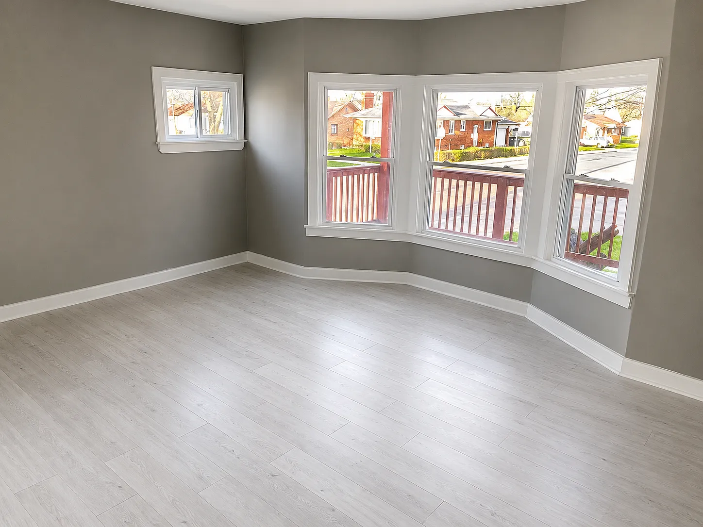 2 bed, 1250 sqft, $1,000 — Photo 2