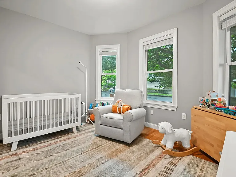 8 Greenleaf Ave #1 — Photo 17