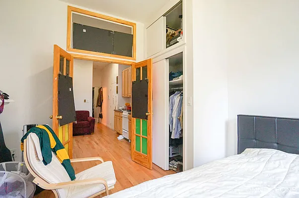 Rented by City Connections Realty | media 19