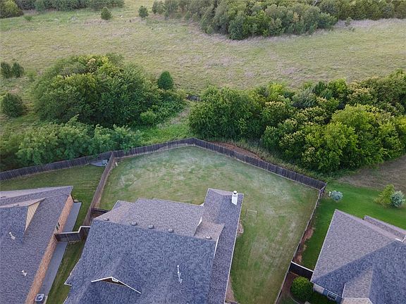 3rd image of 13529 Cobblestone Curve Rd