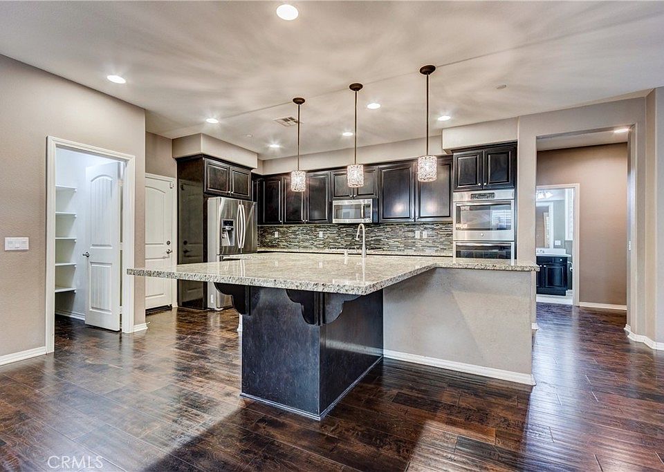 1st image of 31562 Shoregrass Ln
