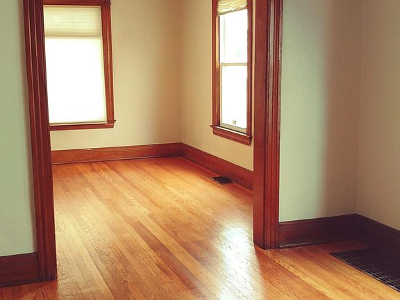 dining room to living room