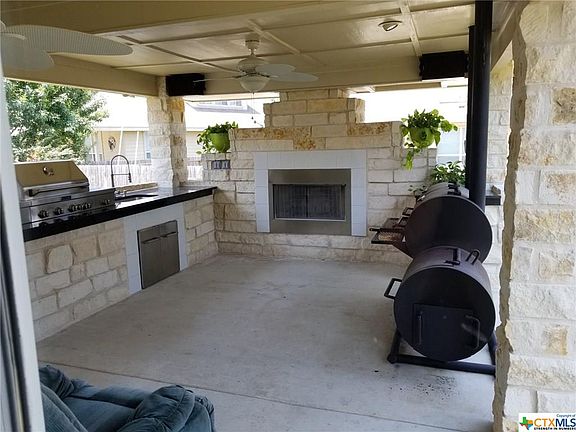 4th image of 2531 Fayette Dr