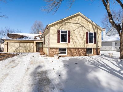 416 Wilton Dr NE, Cedar Rapids, IA, 52402