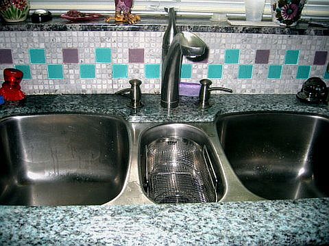 Custom3 Tub Sink+Tiles