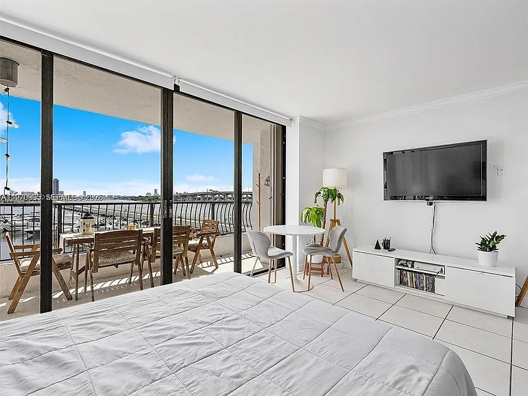 555 NE 15th St #408 — Photo 7
