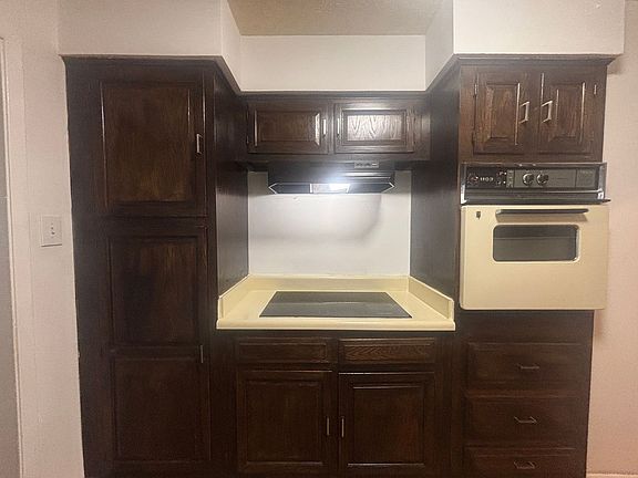 5th image of 1508-1510 Blackwell Dr
