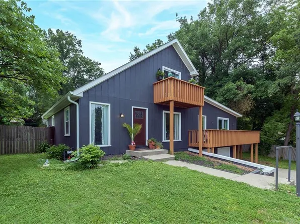 124 Johnson Rd, Liberty, MO 64068