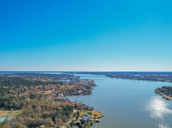 131 W Palm Blvd, Montgomery, TX 77356