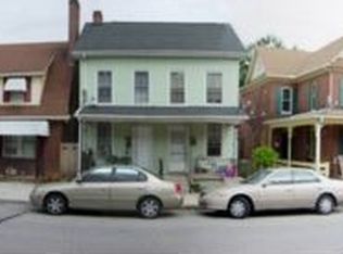 323 E Walnut St, Hanover, PA 17331