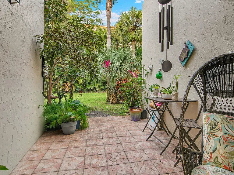 22860 Ironwedge Dr — Photo 44