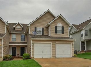 2135 SW Gooseberry Ln, Lees Summit, MO 64082