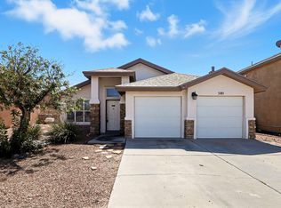 580 Sun Ray Way, Socorro, TX 79928