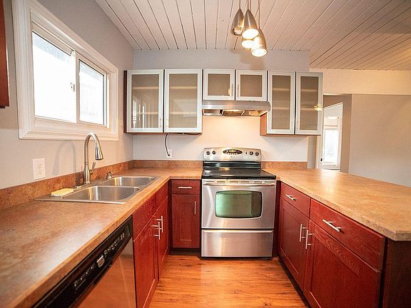 5th image of 1707 Alder Dr