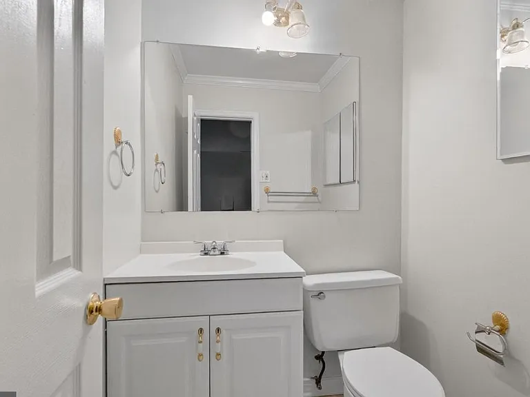 3330 Woodburn Village Dr #33 — Photo 5