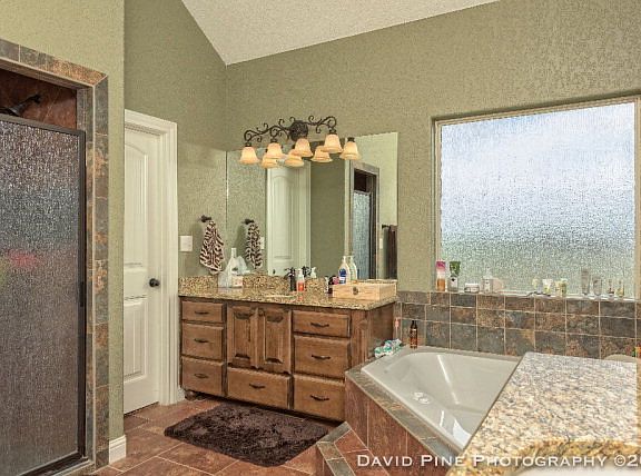 5th image of 14790 Kobyn Ln