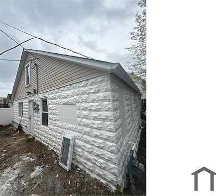 6211 Aspen Ct — Photo 3