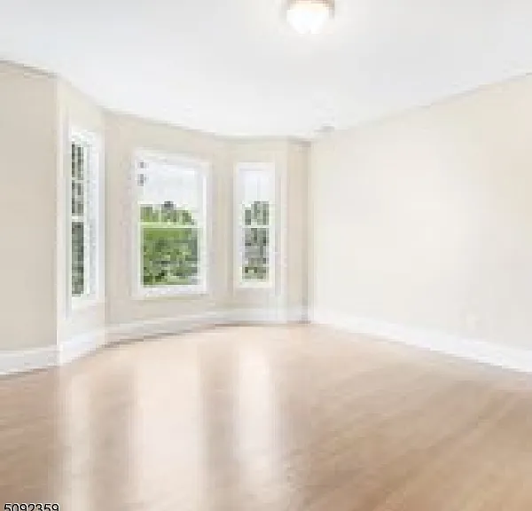 526 E Broad St #2 — Photo 19