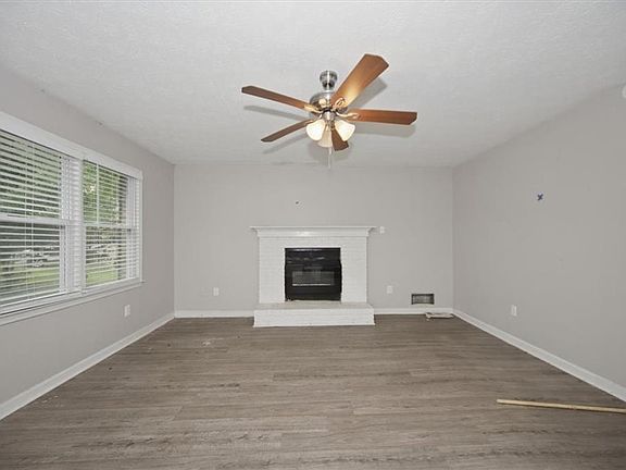 5th image of 4635 Hamlet Walk SE