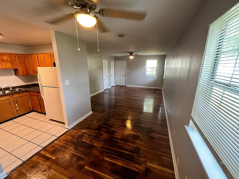1125 Gatling Dr — Photo 3