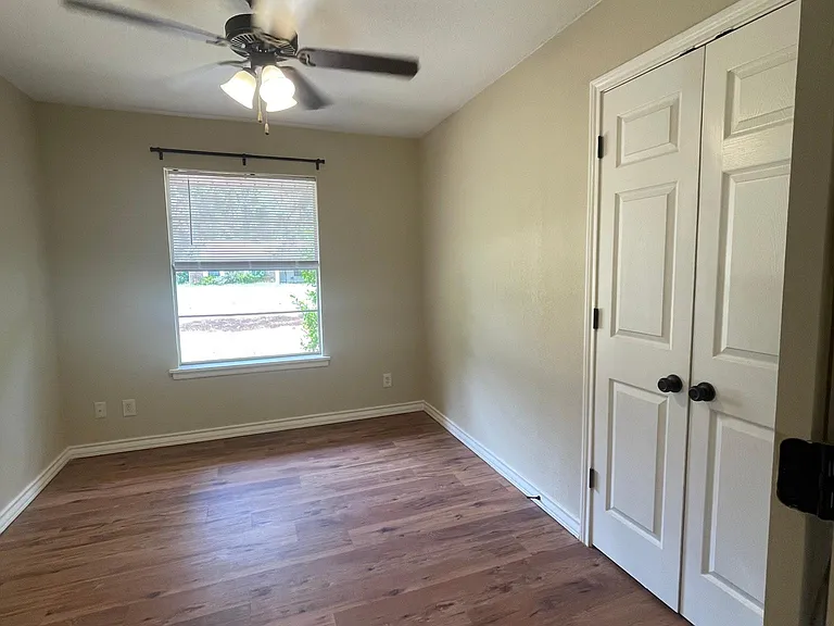 Ridgeway Dr — Photo 9