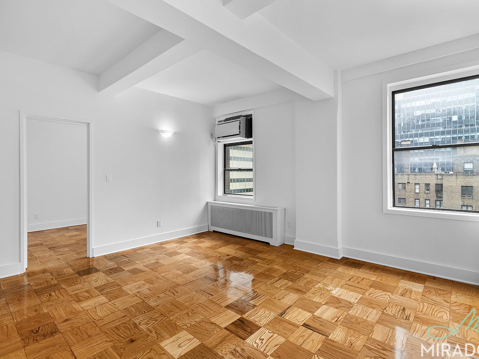 132 East 45th Street — Photo 2