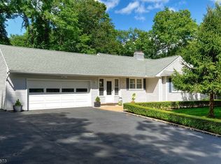 10 Community Pl, Newfoundland, NJ 07435