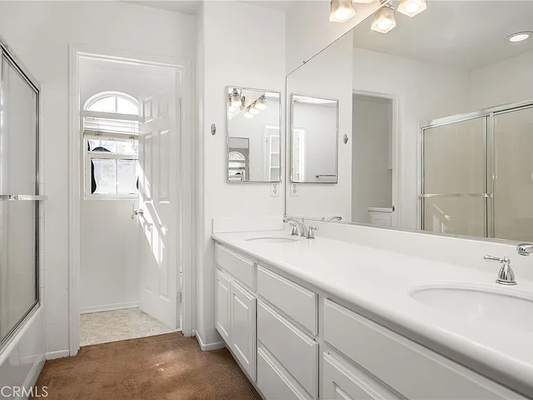 24 Crestline #103 — Photo 23