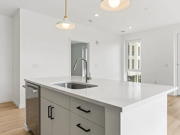 2454 Lafayette Rd #201 — Photo 14