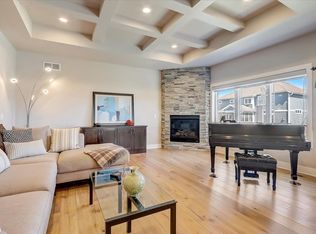 1012 Waterford Ln, Waunakee, WI 53597