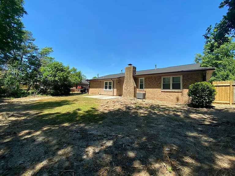 4532 Hillside Dr — Photo 16