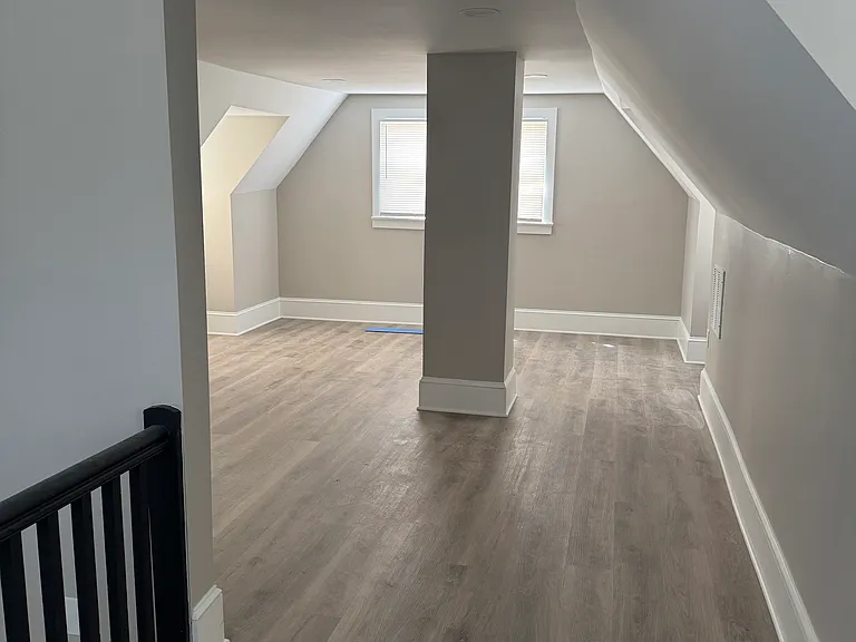 515 Mace Ave — Photo 6