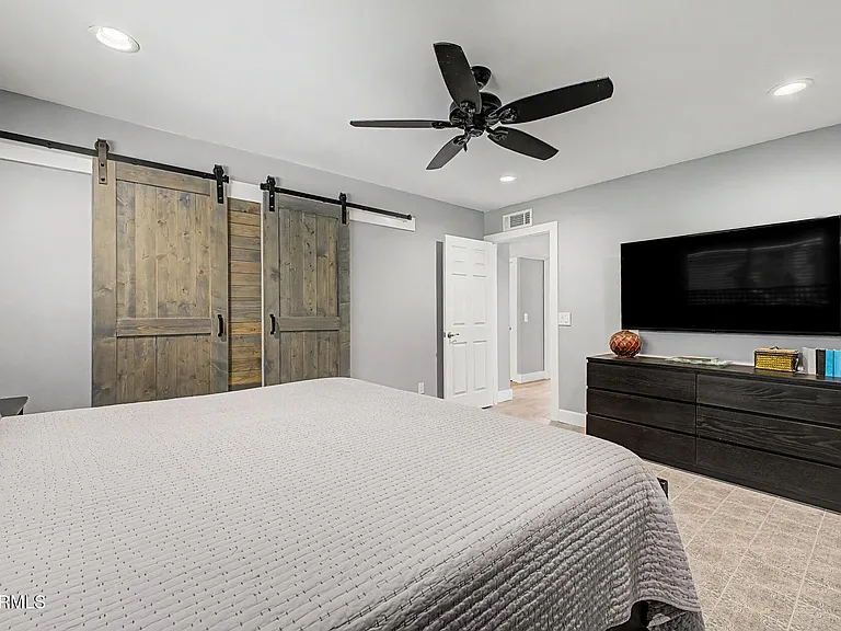 139 E Heather Ave — Photo 15